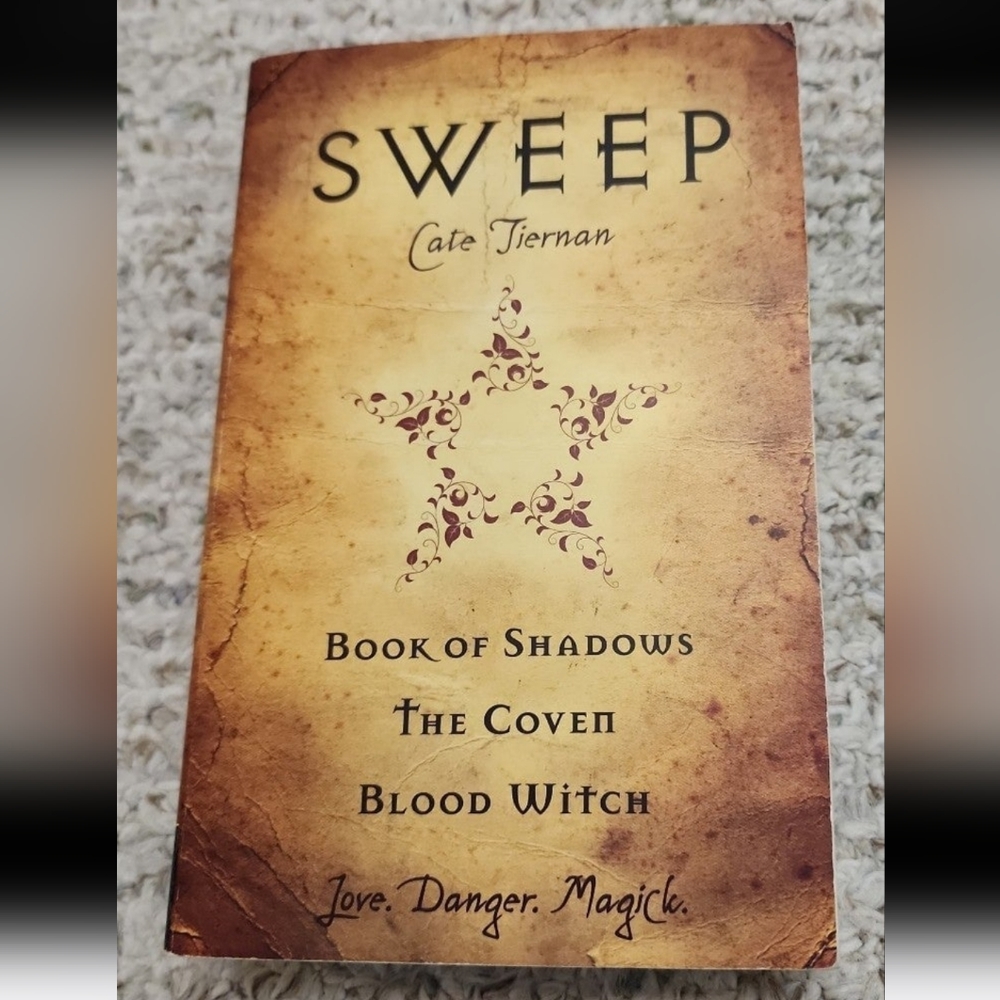 Sweep by Cate Tiernan